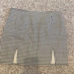 Princess Polly Houndstooth Skirt